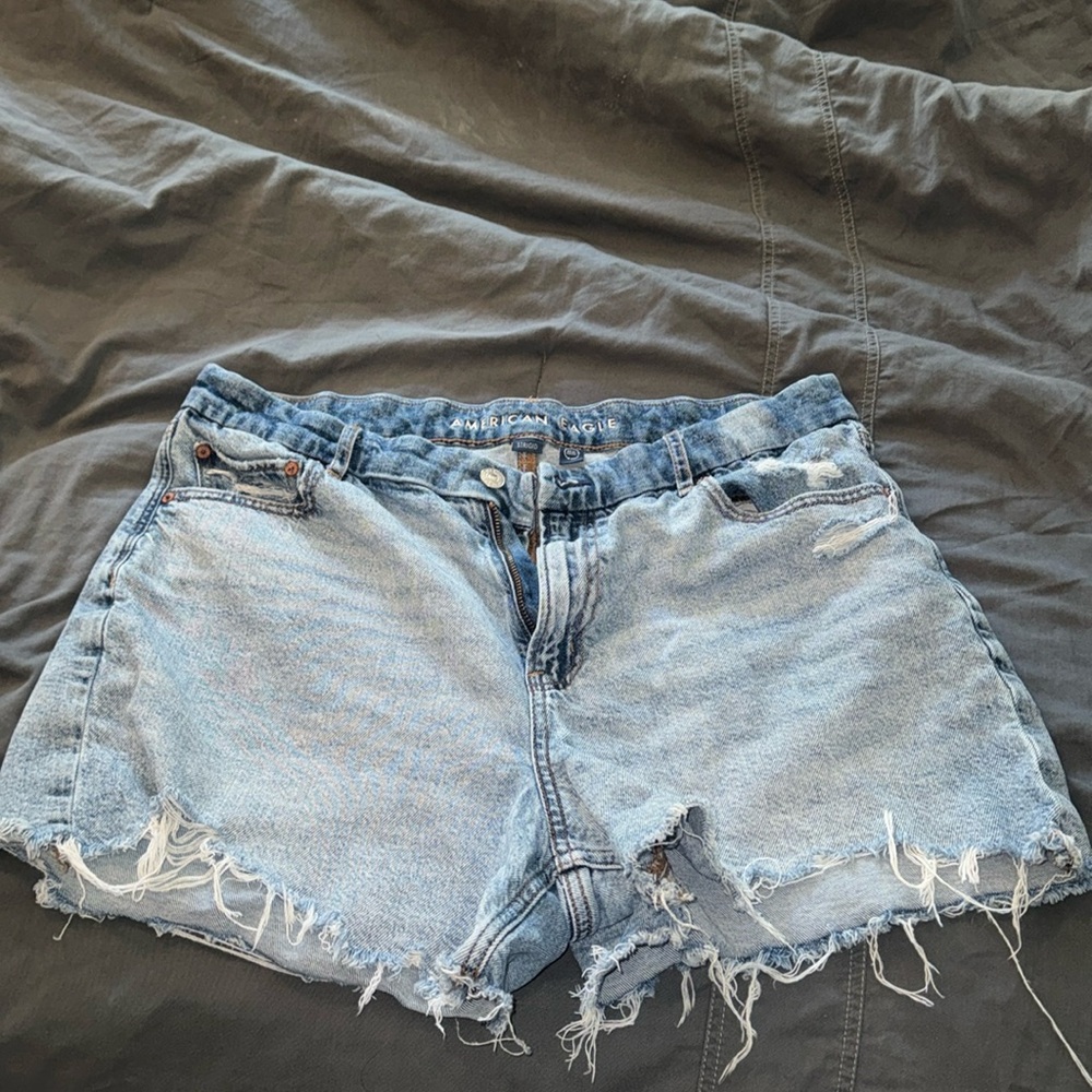 American Eagle curvy relaxed shorts